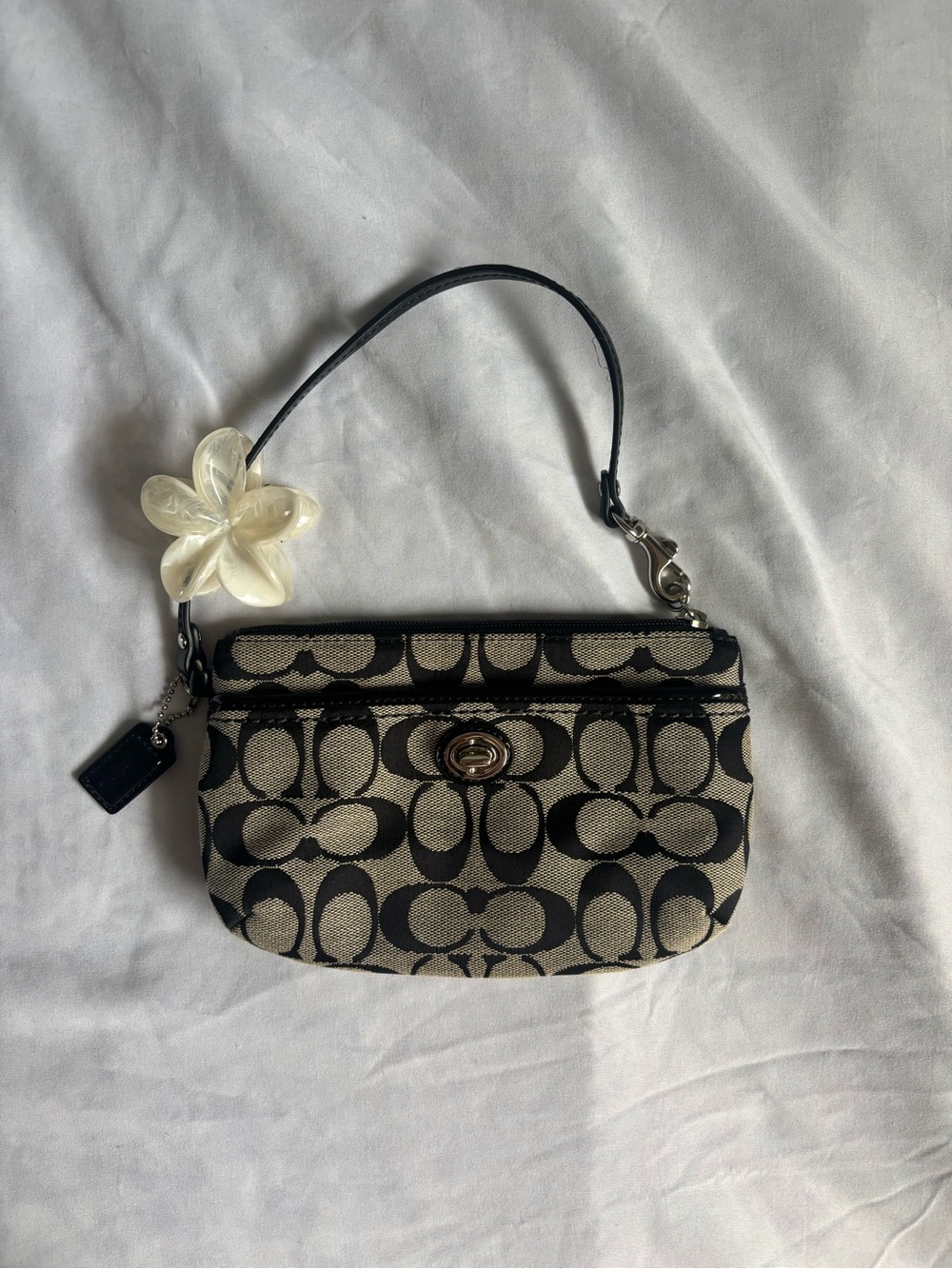 vintage coach signature wristlet/mini bag